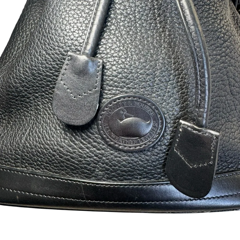 Dooney & Bourke Vintage 90’s Black Bucket bag purse